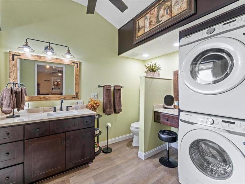 College Park-Orlando 5Star Villa Oasis - Home Away From Home - Quiet Neighborhood-Private Botanical Courtyard - Mins From Eola,Dt, Winter Park - Free Parking & Ev Plug In المظهر الخارجي الصورة